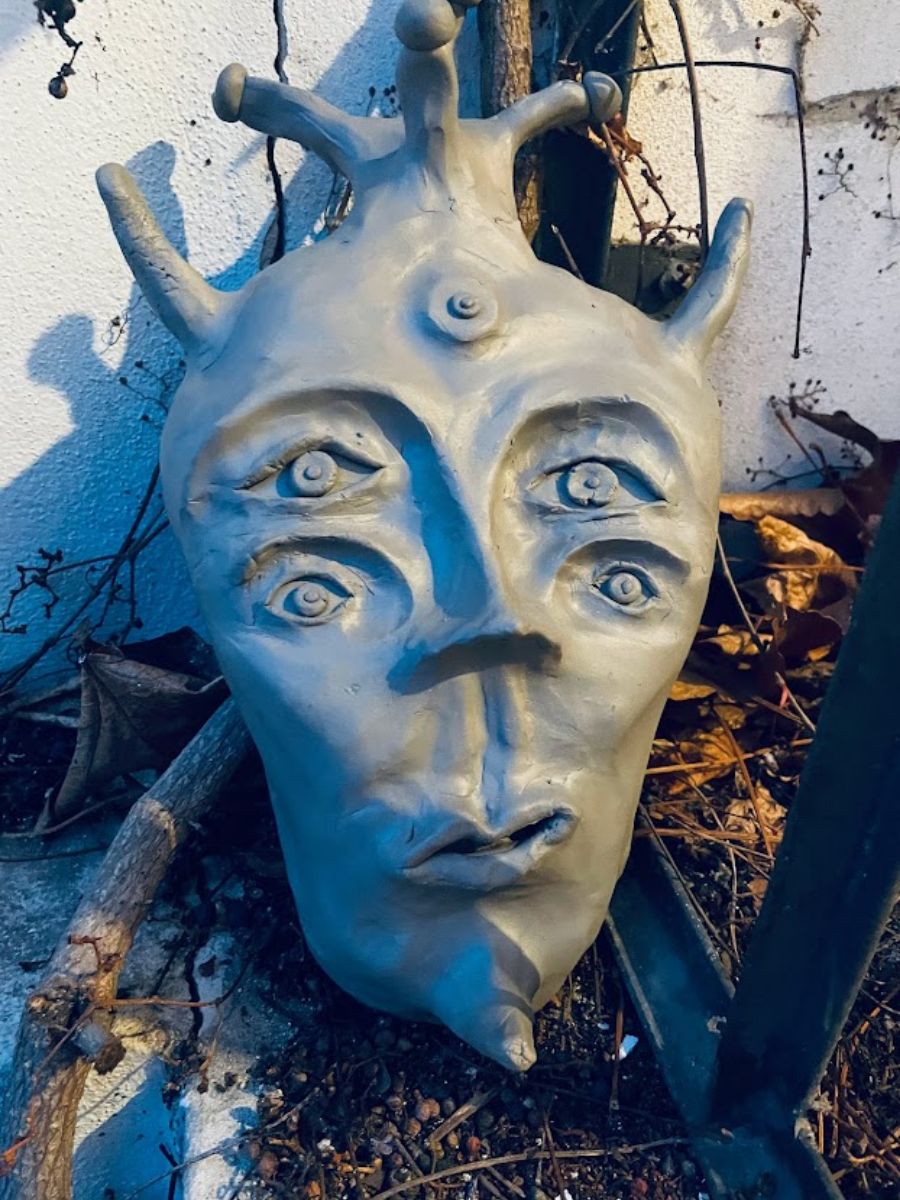 arteskupina dostni se hlíny dotkni se sebe společné prožitkové tvoření naživo s prvky arteterapie s Radkou Rubešovou masky 4 oči